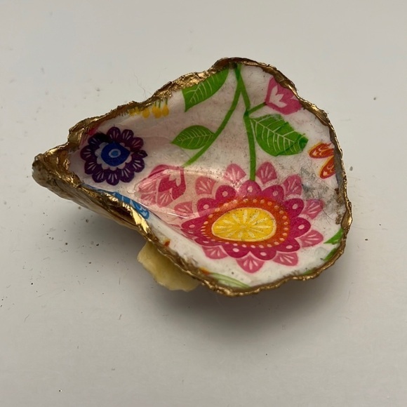 Handmade Oyster Art Shell Trinket Vanity Ring Dish Flowers - Picture 4 of 6